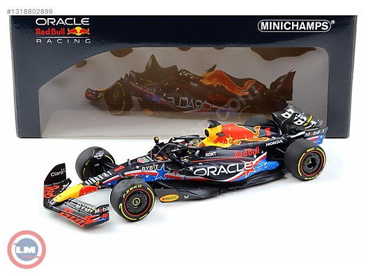 Minichamps Diecast Model 1:18 Ferrari Araba - 1318802899