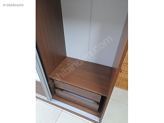 Used & Brand New Items / Home Decor / Furniture / Bedroom / Wardrobe