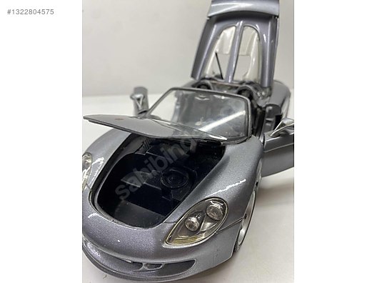 Maisto Diecast Model 1:18 Porsche Araba - 1322804575