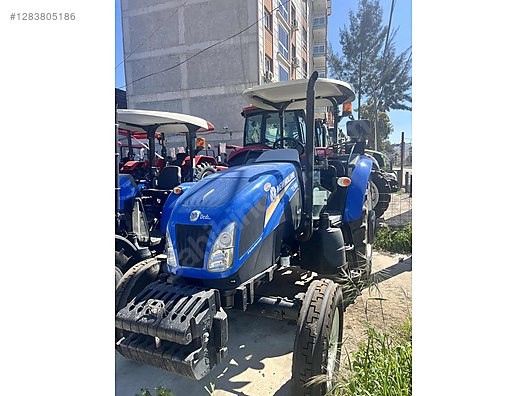 Machinery / Agricultural Machines / Tractors / New Holland / TD90D