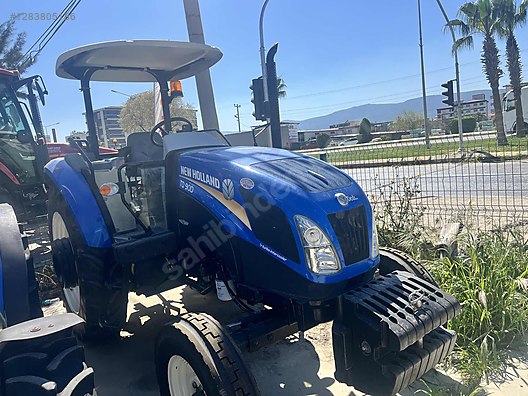 Machinery / Agricultural Machines / Tractors / New Holland / TD90D