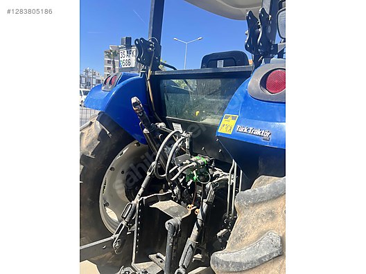 Machinery / Agricultural Machines / Tractors / New Holland / TD90D