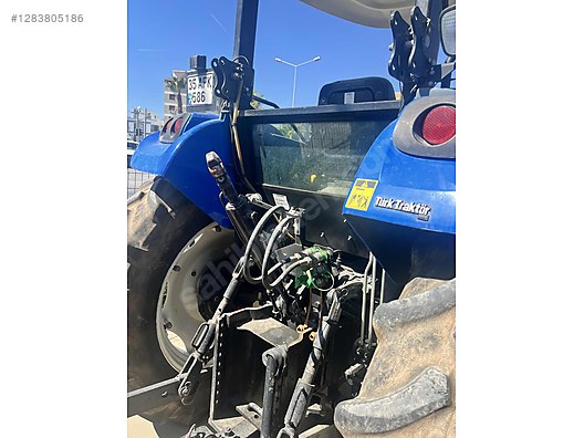 Machinery / Agricultural Machines / Tractors / New Holland / TD90D