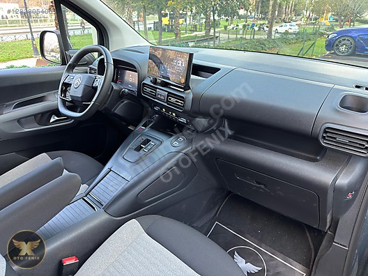 OTOFENİX 2024 CITOREN BERLINGO SHINE E-TOGGLE ŞRT.TAKİP 13.672KM
