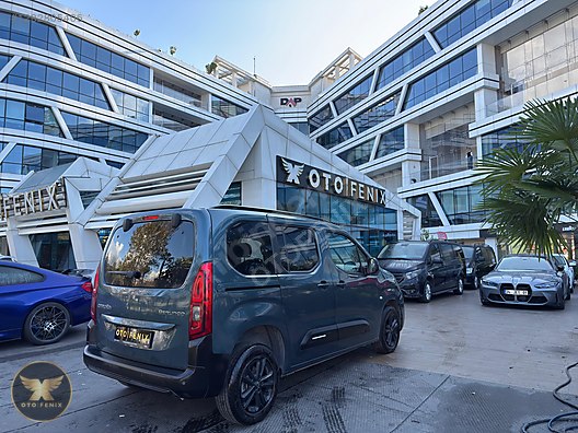 OTOFENİX 2024 CITOREN BERLINGO SHINE E-TOGGLE ŞRT.TAKİP 13.672KM