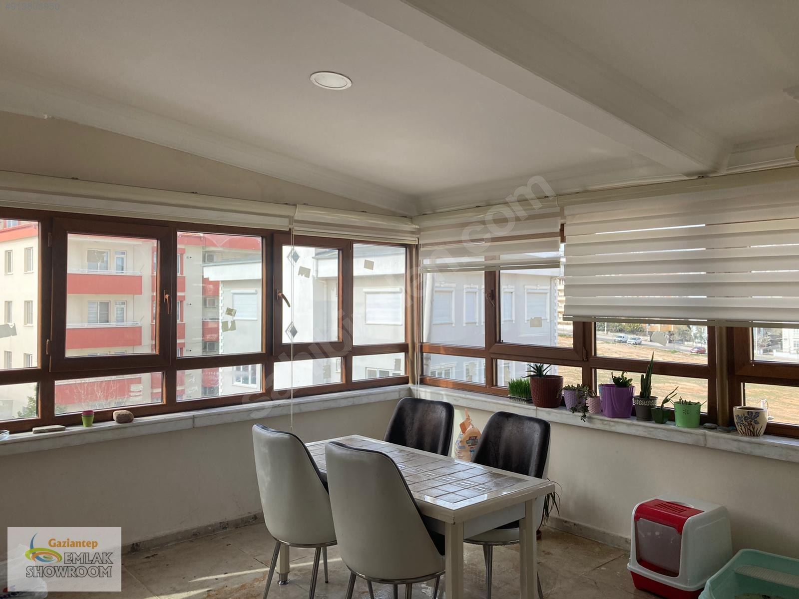 Güvenevlerde KİRALIK eşyalı 2+1 çatı daire (AÇIKLAMAYI OKUYUN