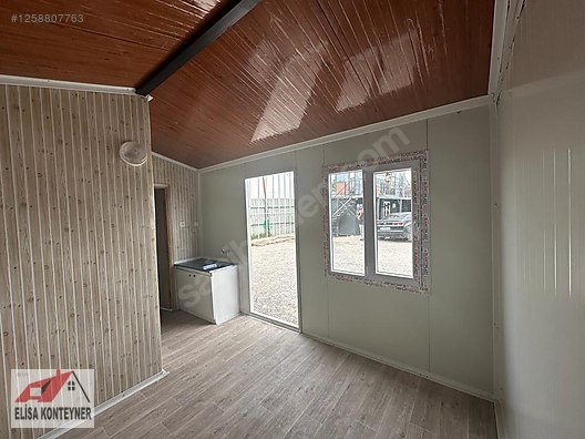 Machinery / Industrial / Containers & Cabins / Containers