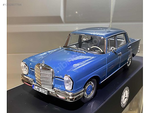 Mercedes Benz 220 S - W111 Kırlangıç Kasa - 1:18 NOREV Diecast on