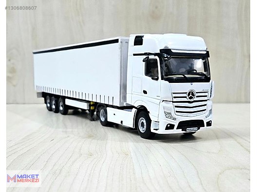 WSI Diecast Model 1:50 Mercedes - Benz Çekici (TIR) Çeşitleri