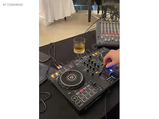 sanal dj dış görünümleri