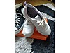 Used & Brand New Items / Clothing & Accessories / Women / Shoes / Sneakers
