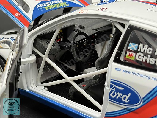 Autoart Diecast Model 1:18 Ford Araba