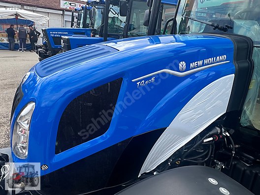 Machinery / Agricultural Machines / Tractors / New Holland / T4.60S