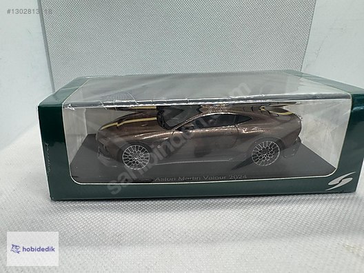 Spark 1:43 Aston Martin Valour (2024) Cumberland Grey (S7843) on