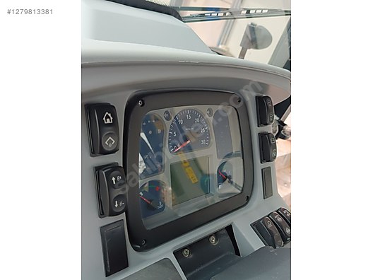 Machinery / Agricultural Machines / Tractors / New Holland / TD5.110