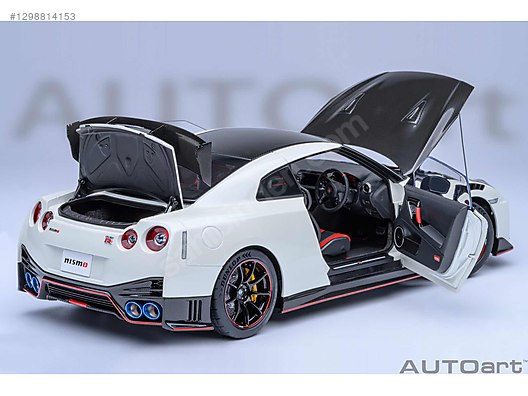 Autoart Diecast Model 1:18 Nissan Araba - 1298814153