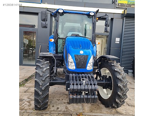 Machinery / Agricultural Machines / Tractors / New Holland / TD90D