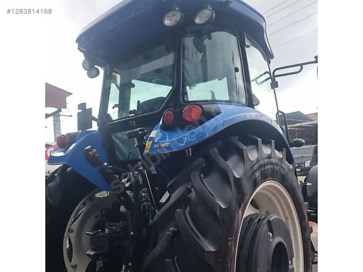 Machinery / Agricultural Machines / Tractors / New Holland / TD90D