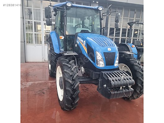 Machinery / Agricultural Machines / Tractors / New Holland / TD90D