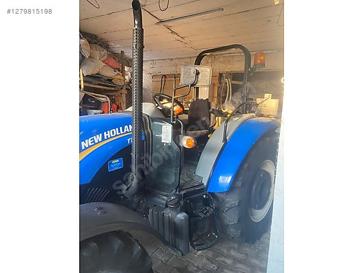 Machinery / Agricultural Machines / Tractors / New Holland / TT4.55