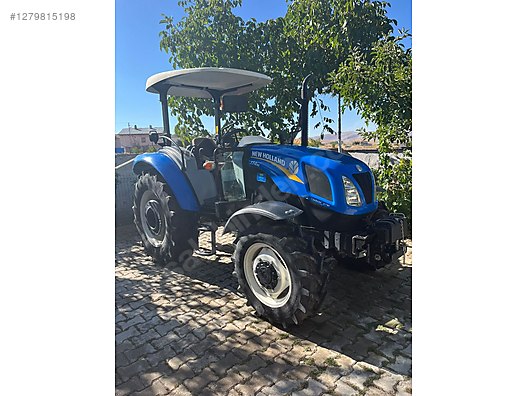 Machinery / Agricultural Machines / Tractors / New Holland / TT4.55