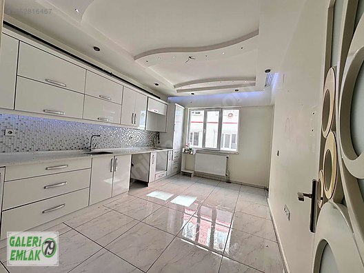 EMLAK 79 DAN DOĞAN GÜREŞ PAŞA MAH GENİŞ 4+1 #1252816467