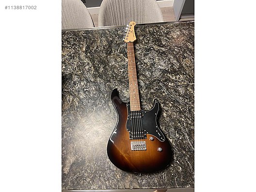 Yamaha pacifica deals 120h electric guitar