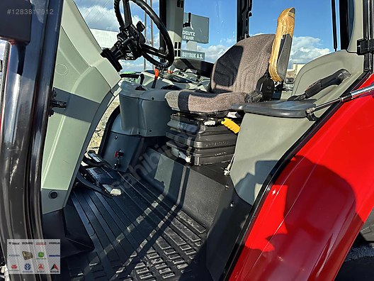 Machinery / Agricultural Machines / Tractors / Massey Ferguson / 5445