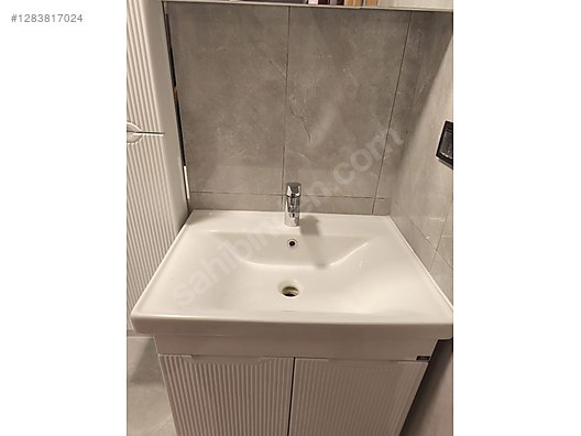 Used & Brand New Items / Garden & Home Improvement / Home Improvement / Bathroom & Kitchen / Bathroom Cabinets