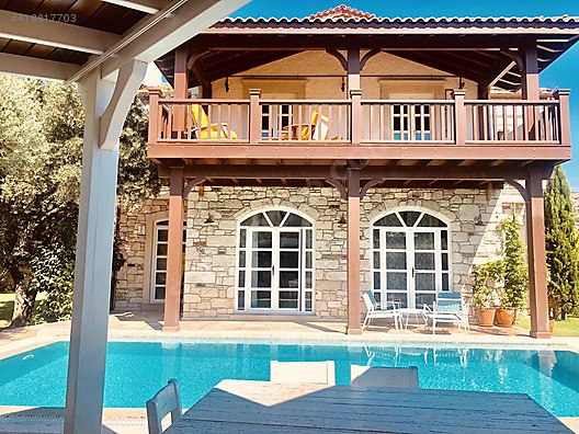 Emlak Ofisinden 3+1, 220 m² Kiralık Villa 20.000 TL�ye