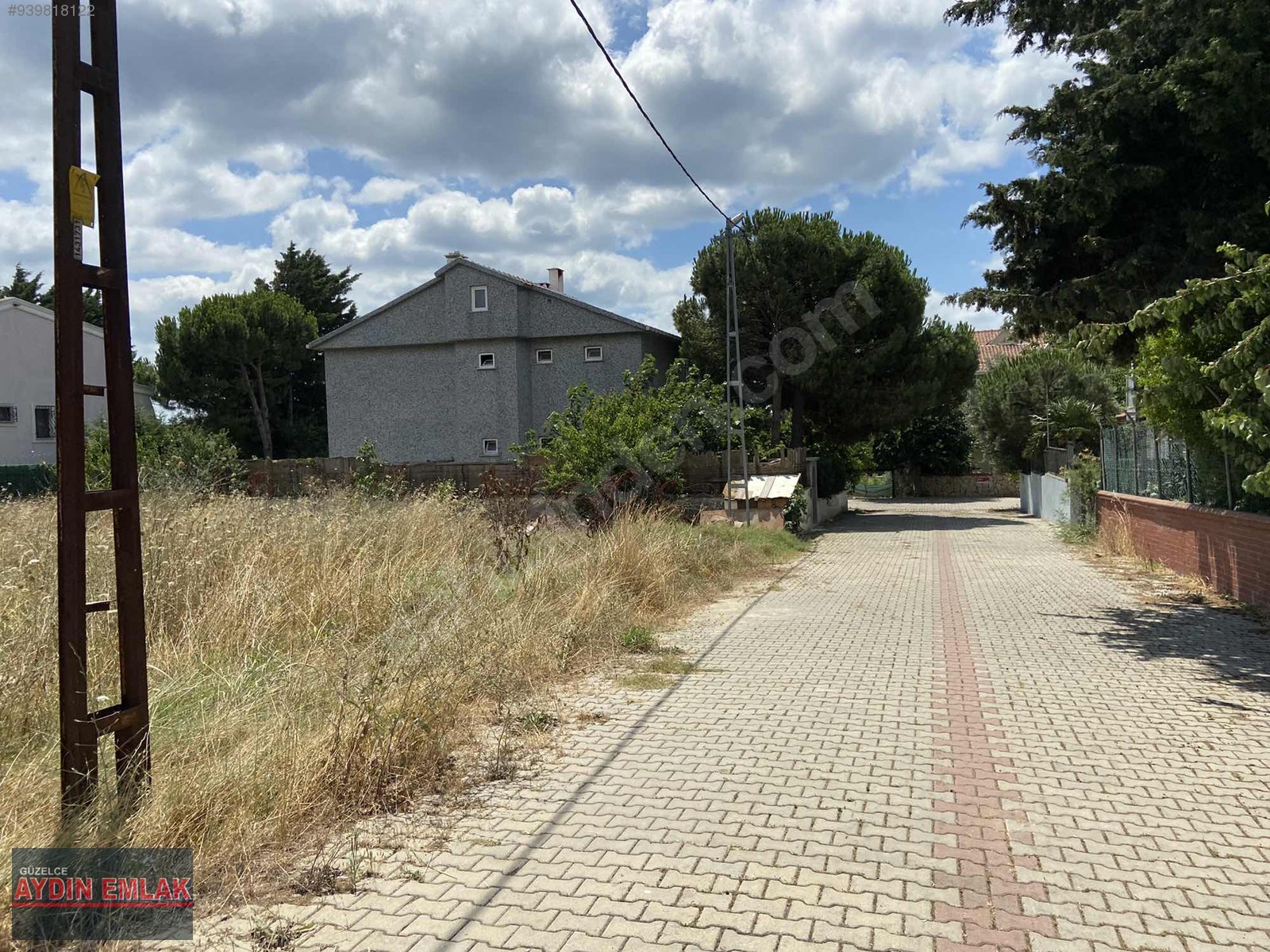 AYDIN EMLAKTAN BİZİM EVLERİN YANIBAŞINDA 465 mt GÜNEY CEPHE ARSA at