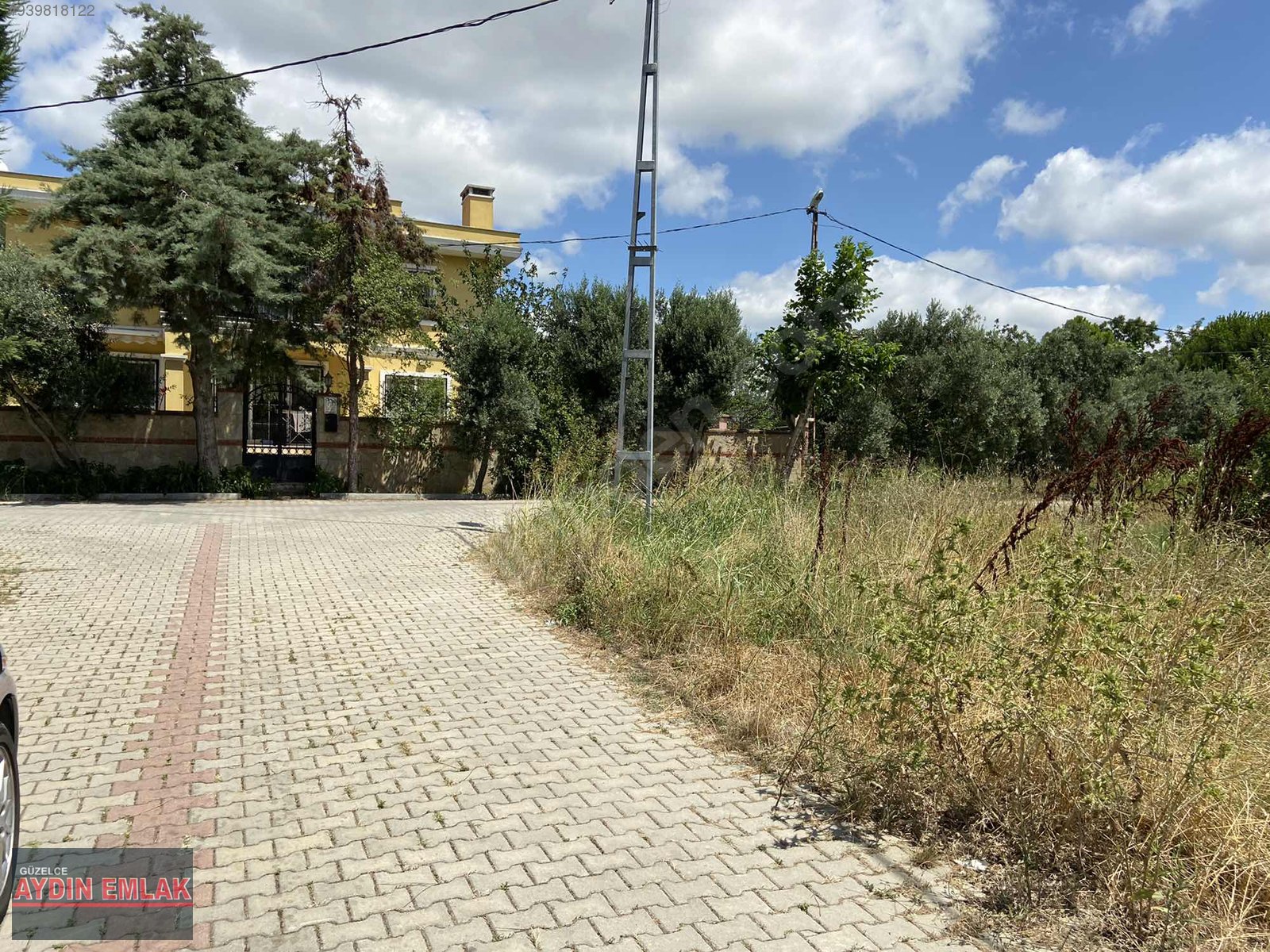 AYDIN EMLAKTAN BİZİM EVLERİN YANIBAŞINDA 465 mt GÜNEY CEPHE ARSA at