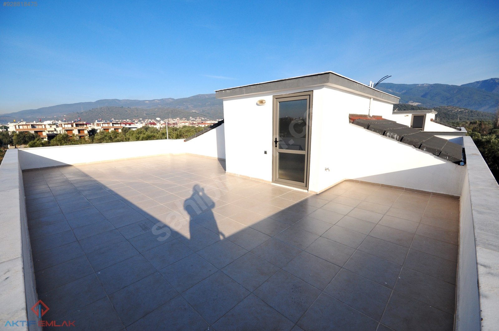 AKTİF�TEN GÜRE�DE MÜSTAKİL 3+1 DeNiZe 300mtŞAHANE TASARIM Satılık