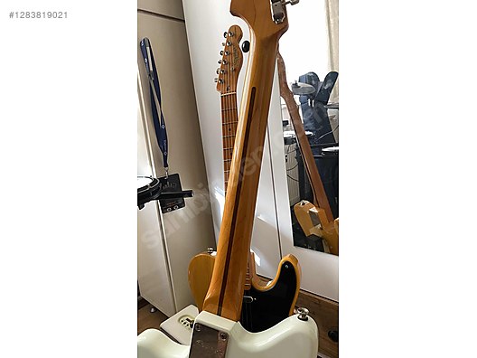 Squier Elektro Gitar