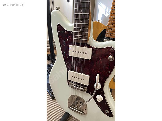Squier Elektro Gitar