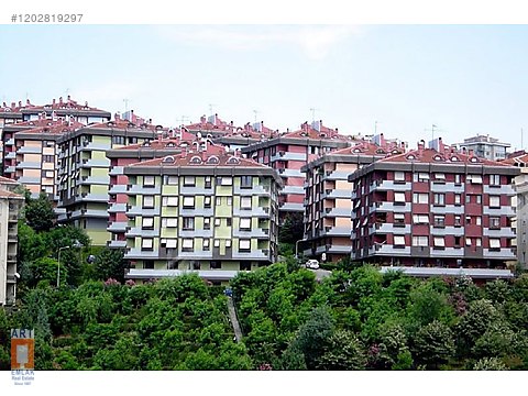 Ulus satılık sitede dört oda salon
