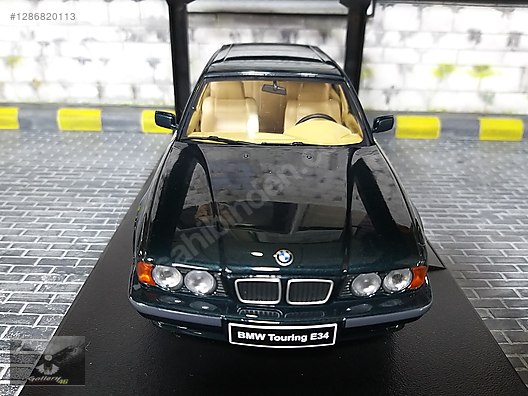 Triple 9 Collection Diecast Model 1:18 BMW Araba - 1286820113