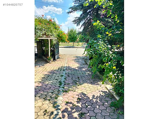Gölbaşında Site İçinde 2 Katlı Bahçeli Ev Satılık Müstakil Ev