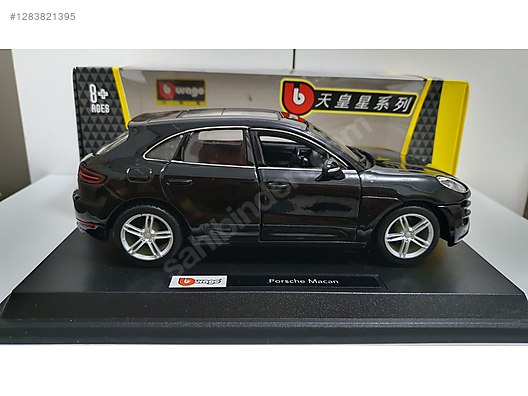 Burago Diecast Model 1:24 Porsche Araba
