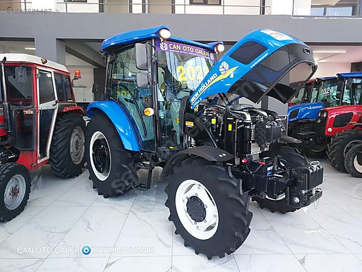 Machinery / Agricultural Machines / Tractors / New Holland / T4.50S