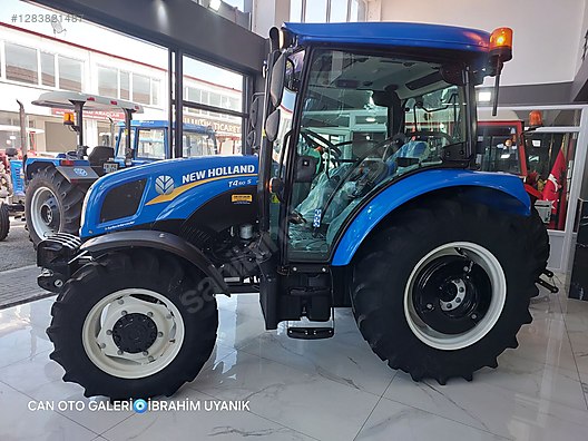 Machinery / Agricultural Machines / Tractors / New Holland / T4.50S
