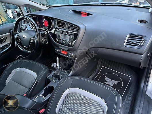 OTOFENİX 2013 KIA CEED 1.6 CRDI CONCEPT BI-XENON CRUISE
