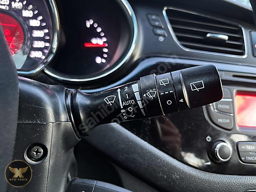 OTOFENİX 2013 KIA CEED 1.6 CRDI CONCEPT BI-XENON CRUISE