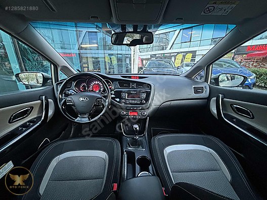 OTOFENİX 2013 KIA CEED 1.6 CRDI CONCEPT BI-XENON CRUISE