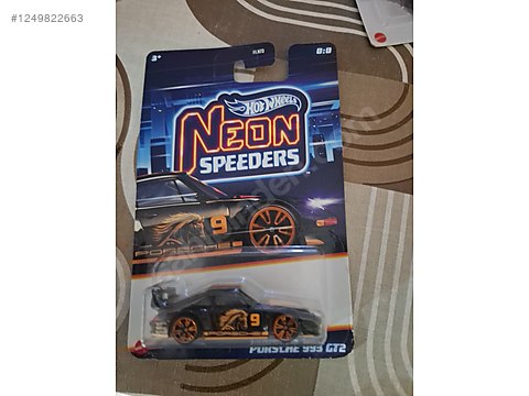 12498226638rw.jpg