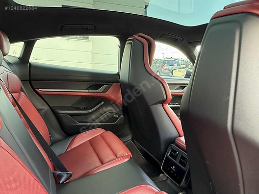 Vasıta / Otomobil / Porsche / Taycan / Turbo S