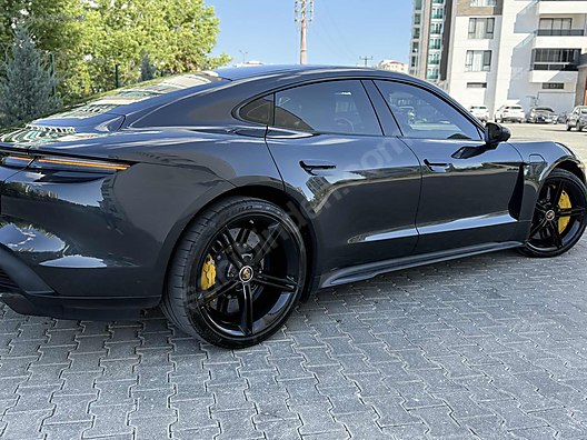 Vasıta / Otomobil / Porsche / Taycan / Turbo S