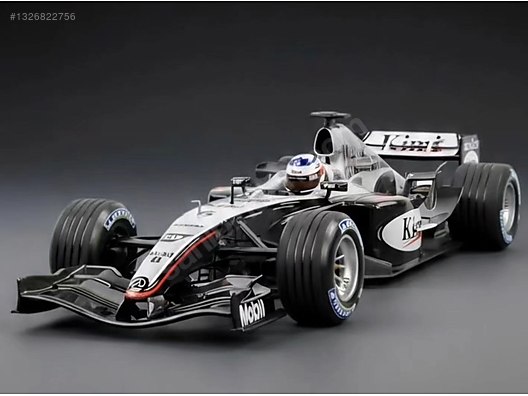 Minichamps Diecast Model 1:18 Mercedes Benz Araba - 1326822756