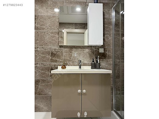 Used & Brand New Items / Garden & Home Improvement / Home Improvement / Bathroom & Kitchen / Bathroom Cabinets