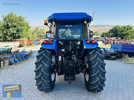 Machinery / Agricultural Machines / Tractors / New Holland / TD5.110